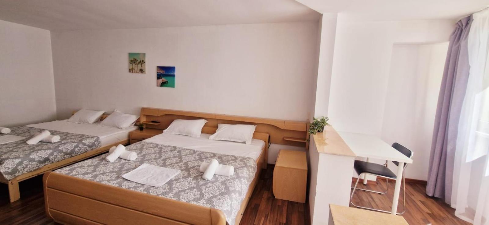 Stephanie Apartment-Centru Civic Μπρασόβ Εξωτερικό φωτογραφία