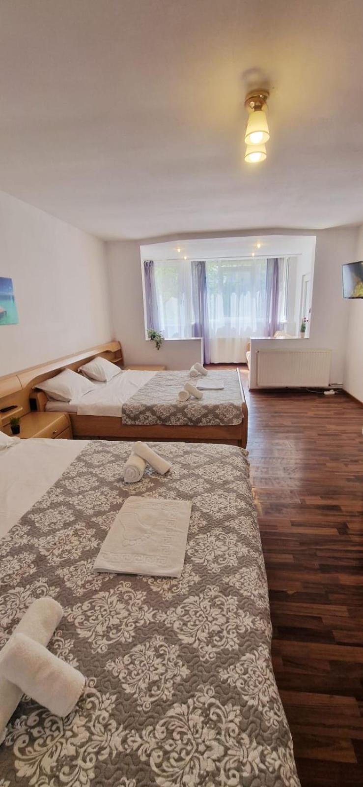 Stephanie Apartment-Centru Civic Μπρασόβ Εξωτερικό φωτογραφία