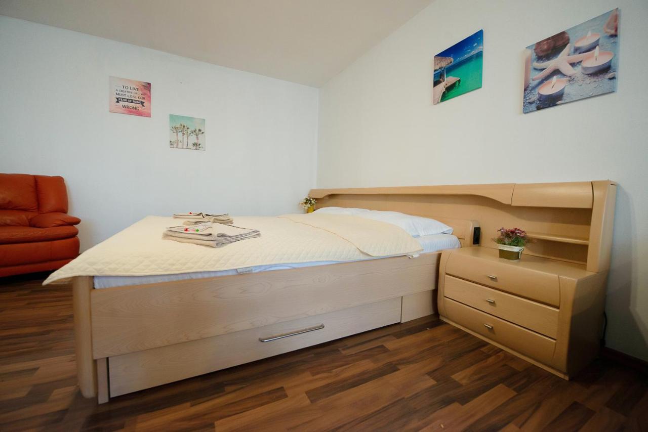 Stephanie Apartment-Centru Civic Μπρασόβ Εξωτερικό φωτογραφία